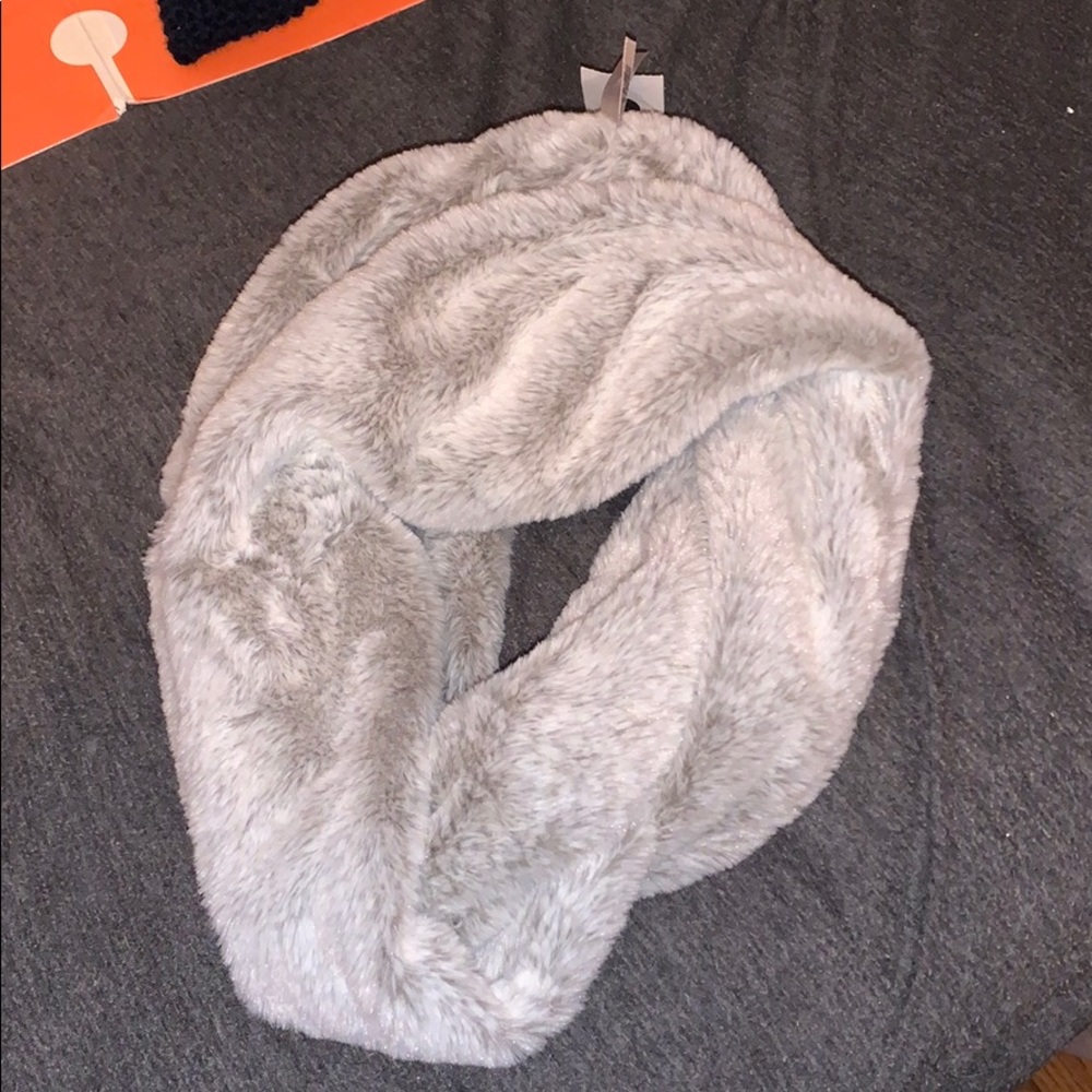 Scarf - Picture 2 of 2